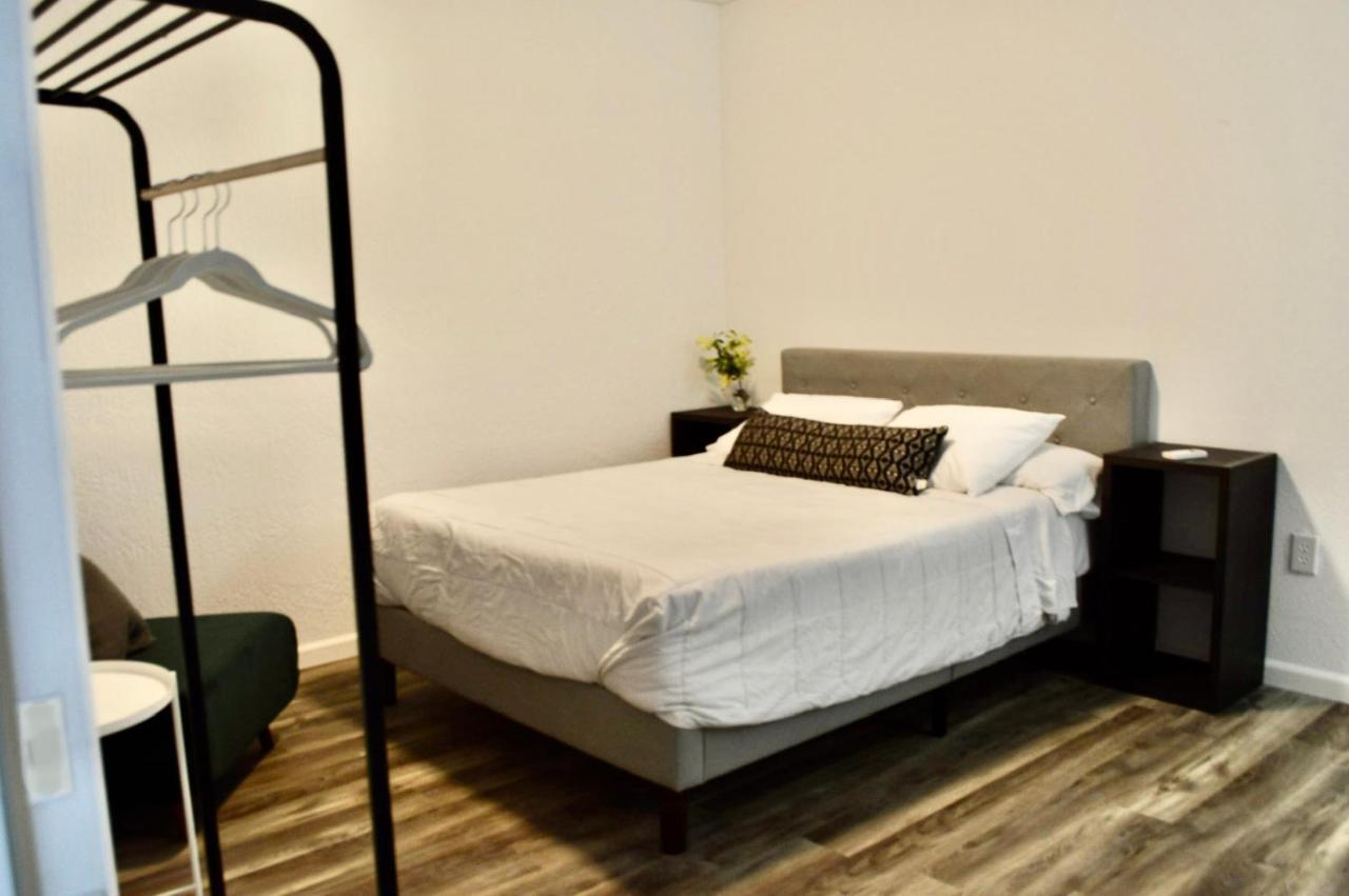 Weeki Wachee Guest Suite Spring Hill Eksteriør billede